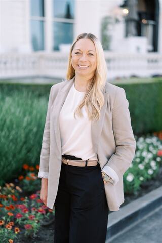 Headshot of Andrea Luke