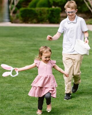 Parent and child at Silverado Resort holiday event